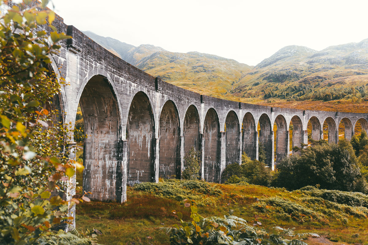 travel on glenfinnan viaduct